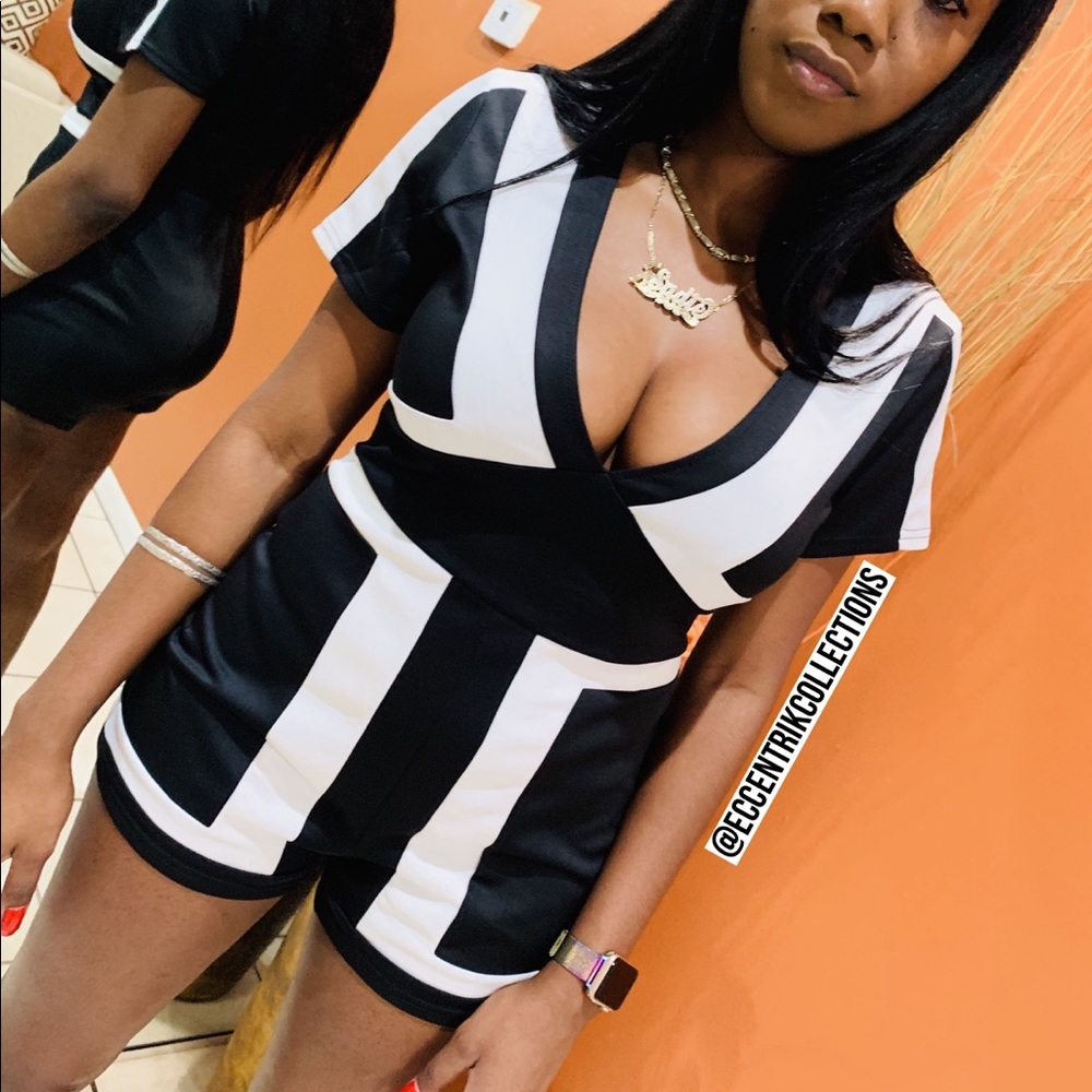 Classic Colorblock Solid Black Back Romper - image 2